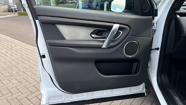 Used Land Rover Discovery Sport 2021 for sale - 76265299: Photo 42