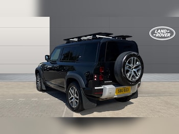 Used Land Rover Defender 2022 for sale - 79177410: Photo