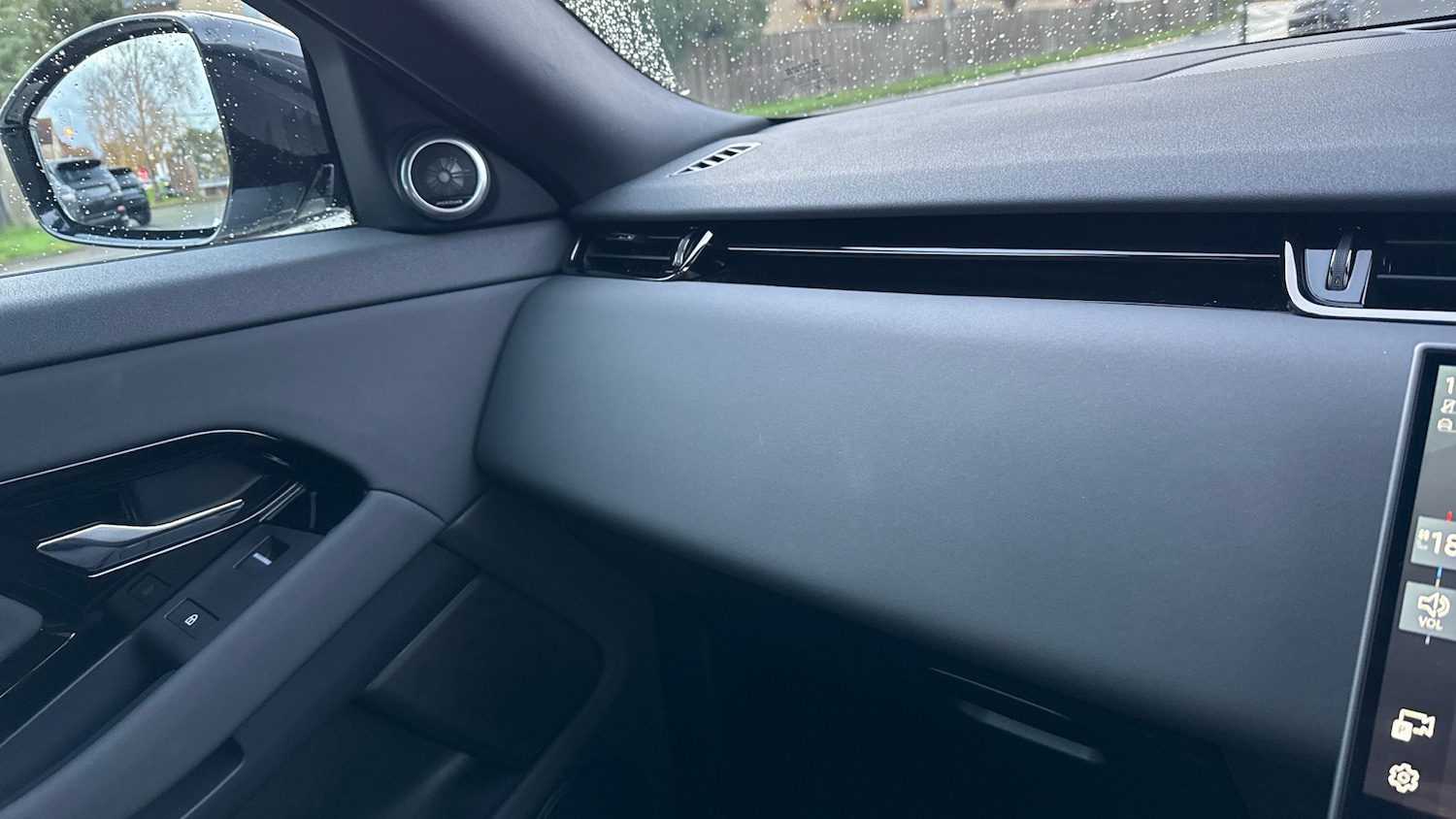 Used Land Rover Range Rover Evoque 2025 for sale - 76791731: Photo 26