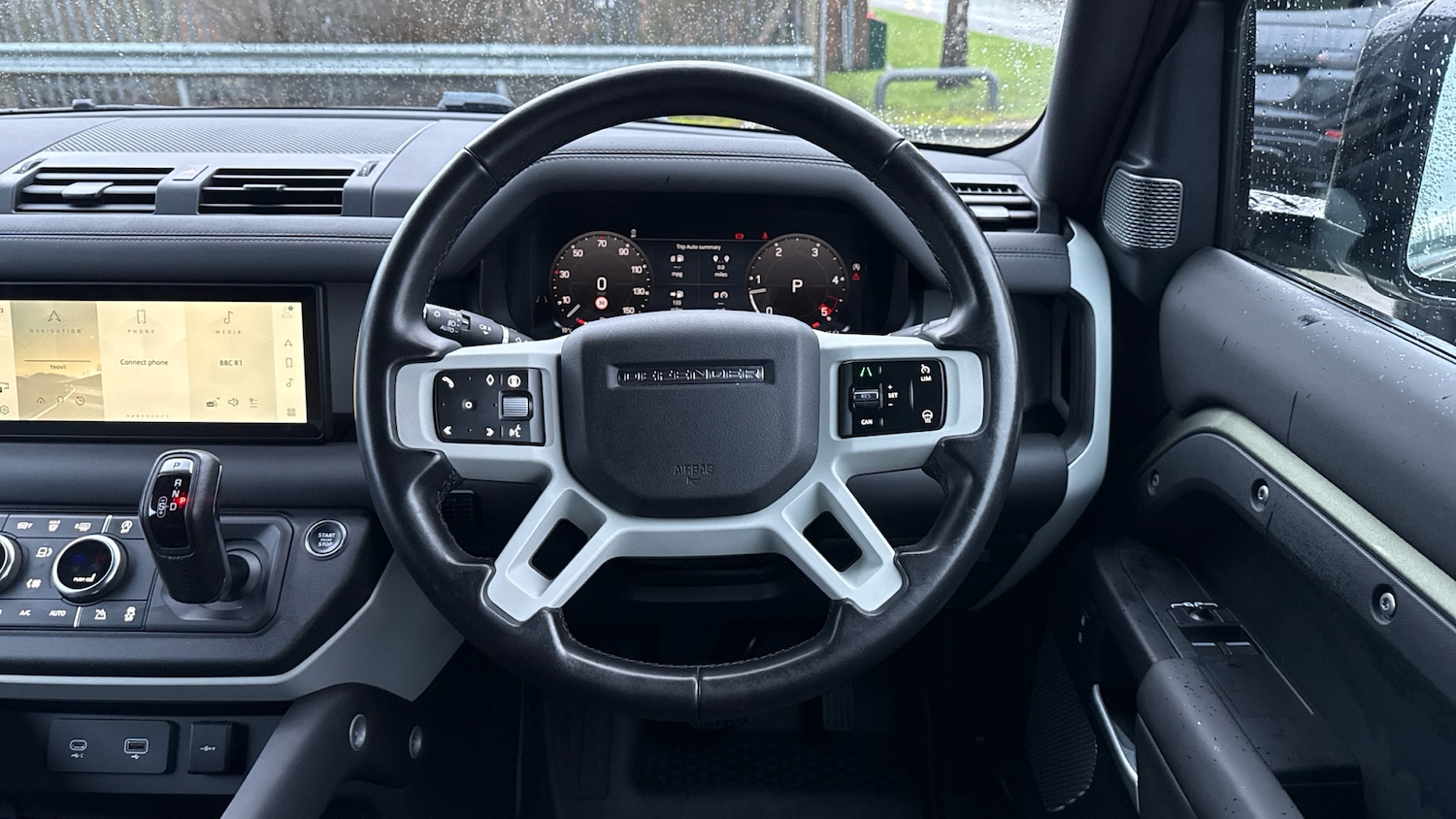 Used Land Rover Defender 2024 for sale - 77210932: Photo 15