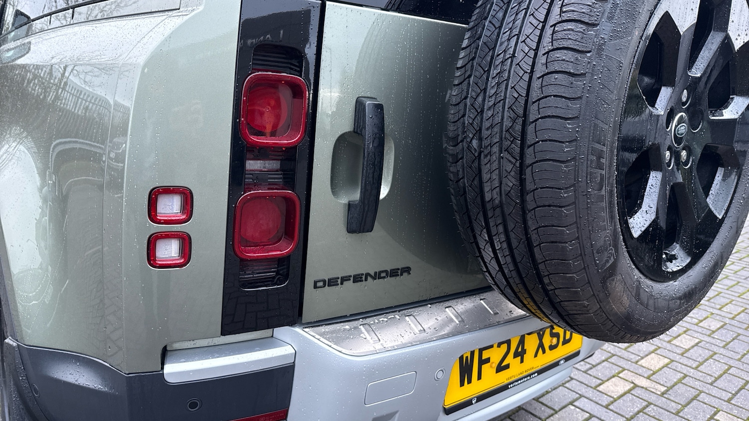 Used Land Rover Defender 2024 for sale - 77210932: Photo 19