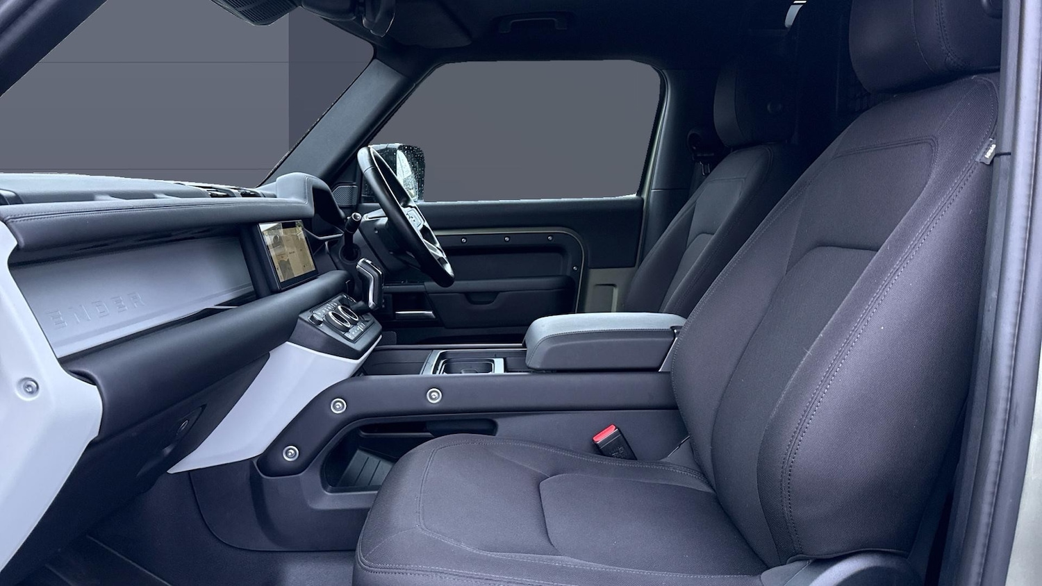 Used Land Rover Defender 2024 for sale - 77210932: Photo 3