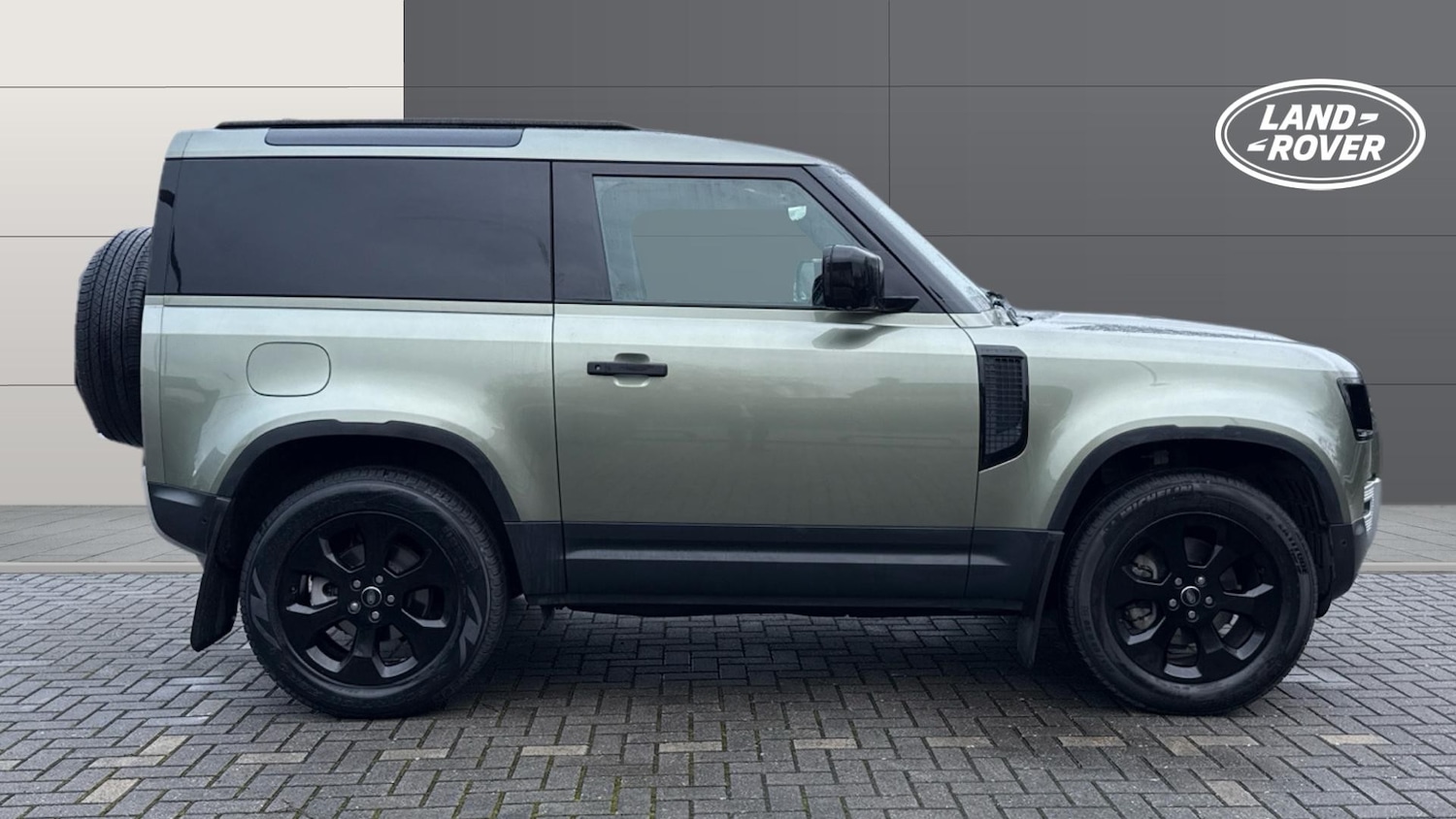 Used Land Rover Defender 2024 for sale - 77210932: Photo 5