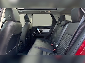 Used Land Rover Discovery Sport 2022 for sale - 77833180: Photo