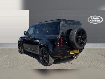 Used Land Rover Defender 2023 for sale - 79283352: Photo