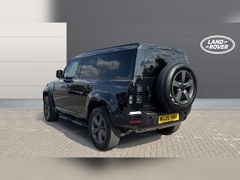 Used Land Rover Defender 2026 for sale - 79282955: Photo