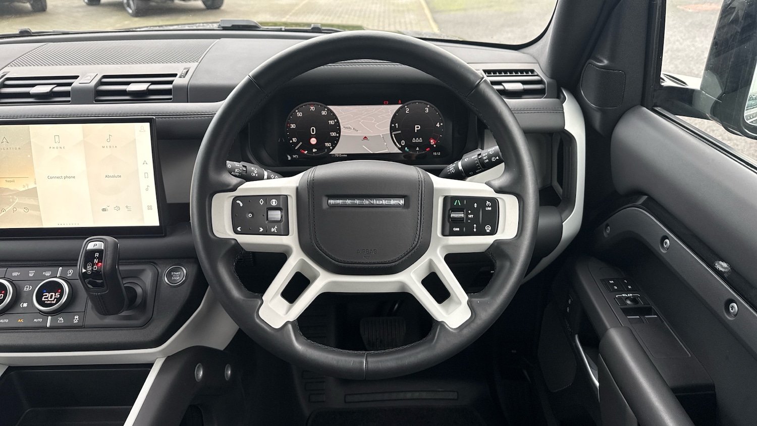 Used Land Rover Defender 2025 for sale - 76763104: Photo 15