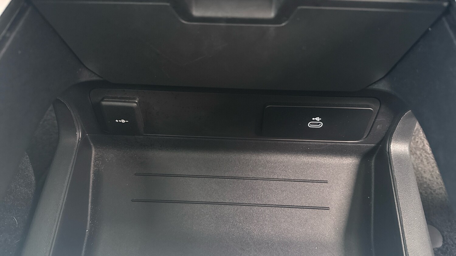 Used Land Rover Defender 2025 for sale - 76763104: Photo 33