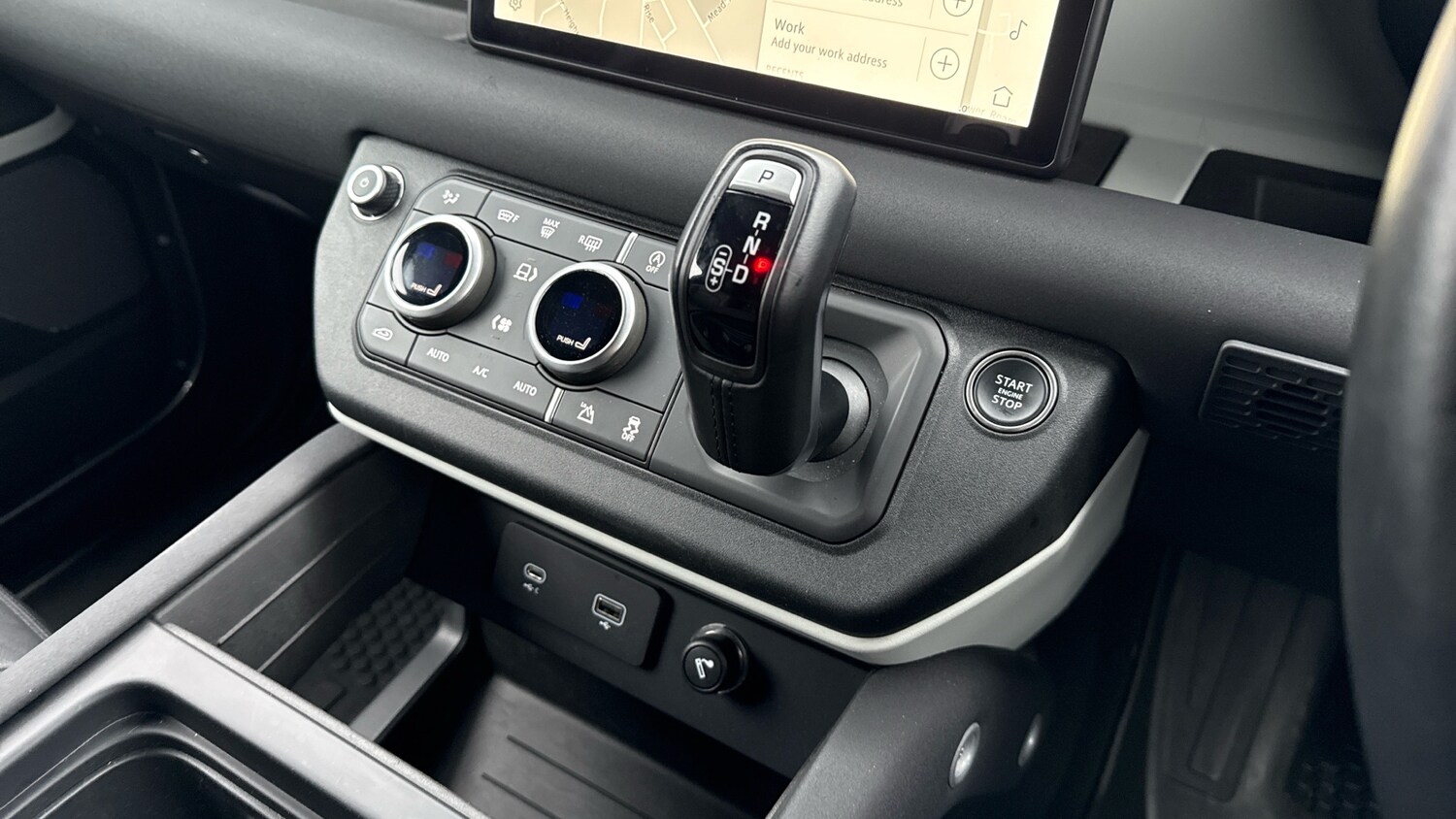 Used Land Rover Defender 2023 for sale - 77493172: Photo 13