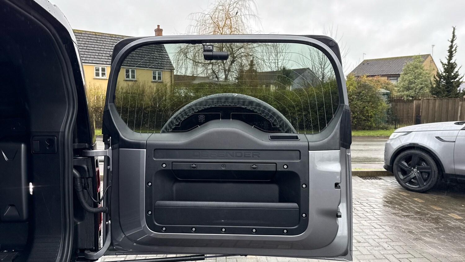 Used Land Rover Defender 2023 for sale - 77493172: Photo 27