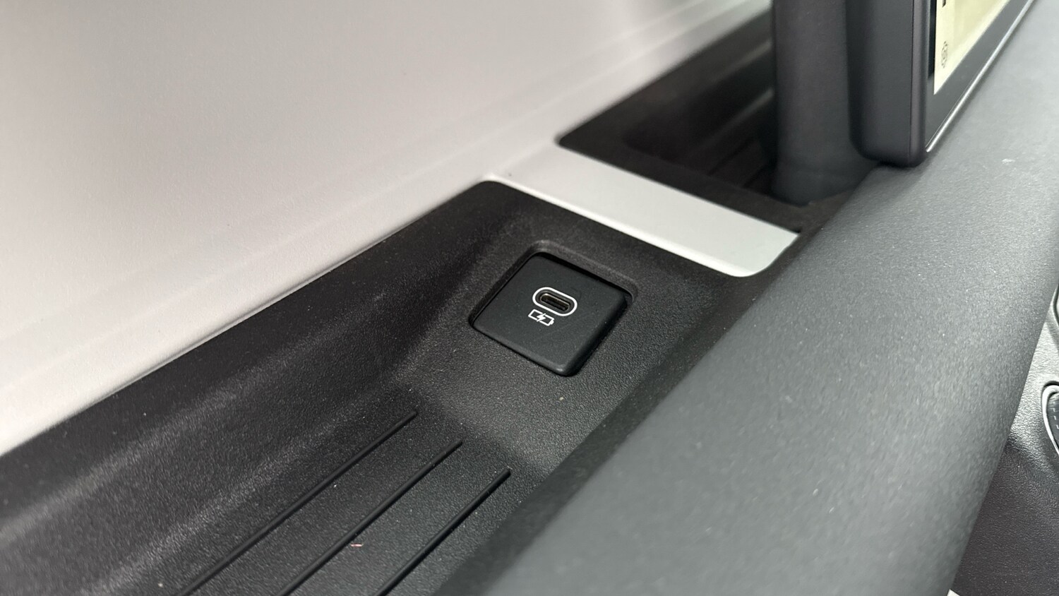 Used Land Rover Defender 2023 for sale - 77493172: Photo 42