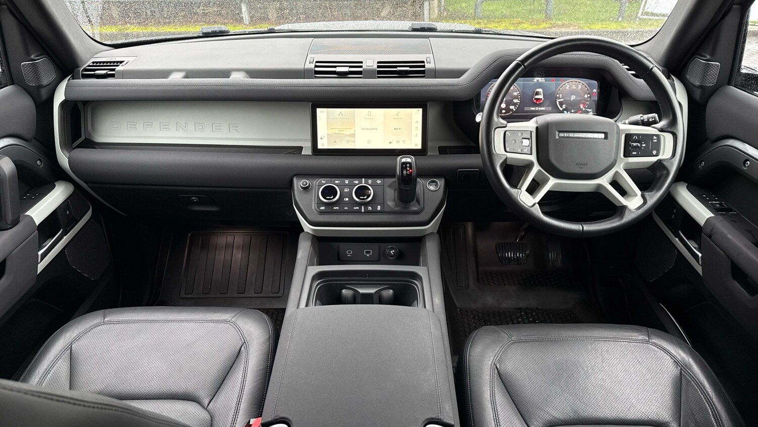 Used Land Rover Defender 2023 for sale - 77493172: Photo 9