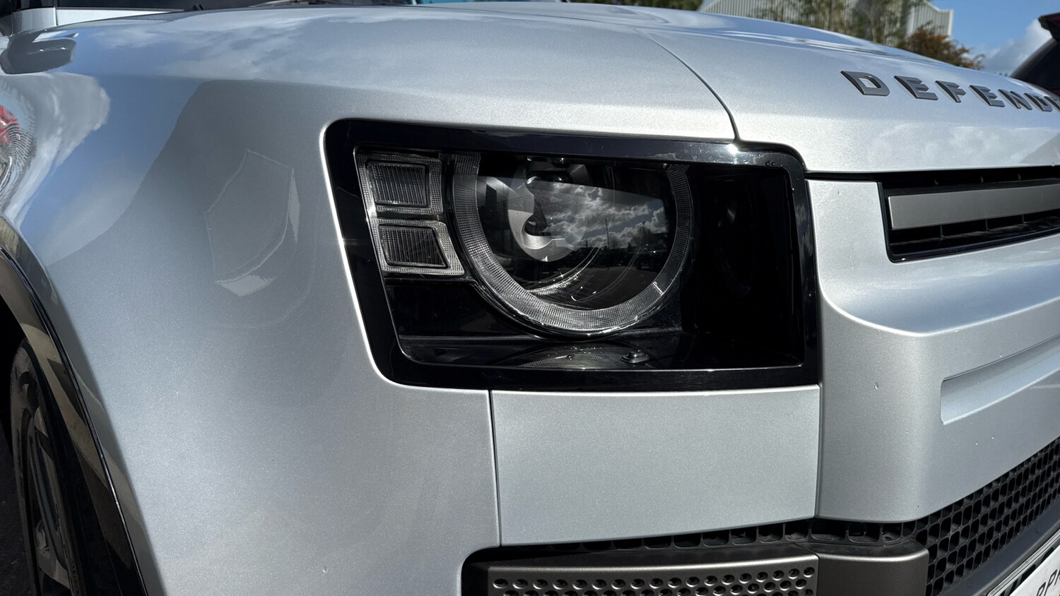 Used Land Rover Defender 2024 for sale - 77845167: Photo 17