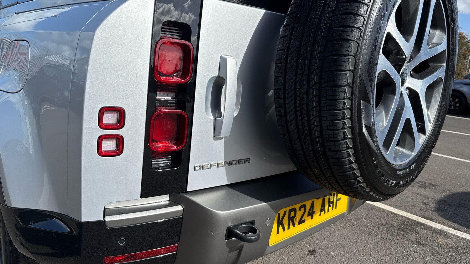 Used Land Rover Defender 2024 for sale - 77845167: Photo 19