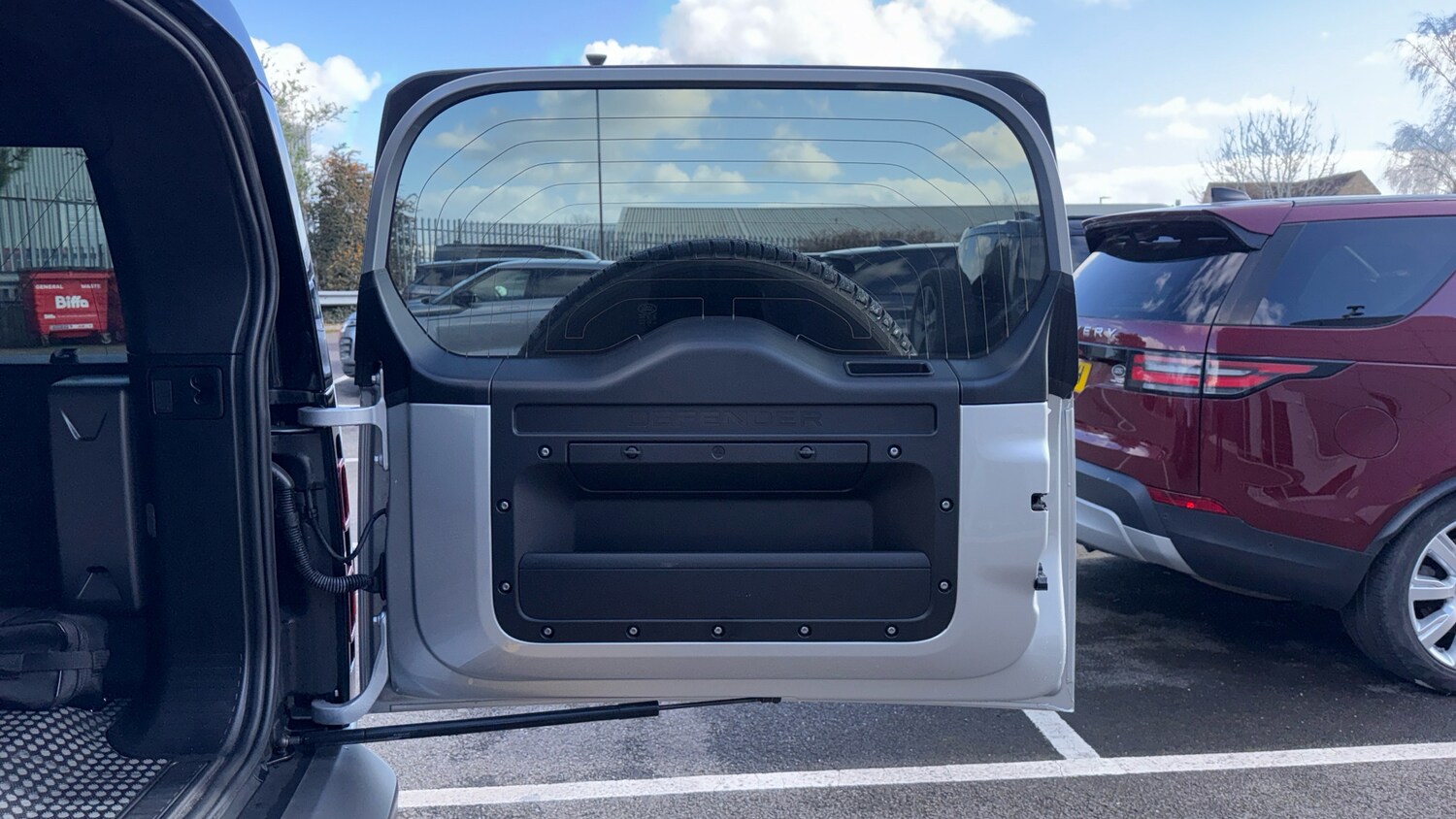 Used Land Rover Defender 2024 for sale - 77845167: Photo 27