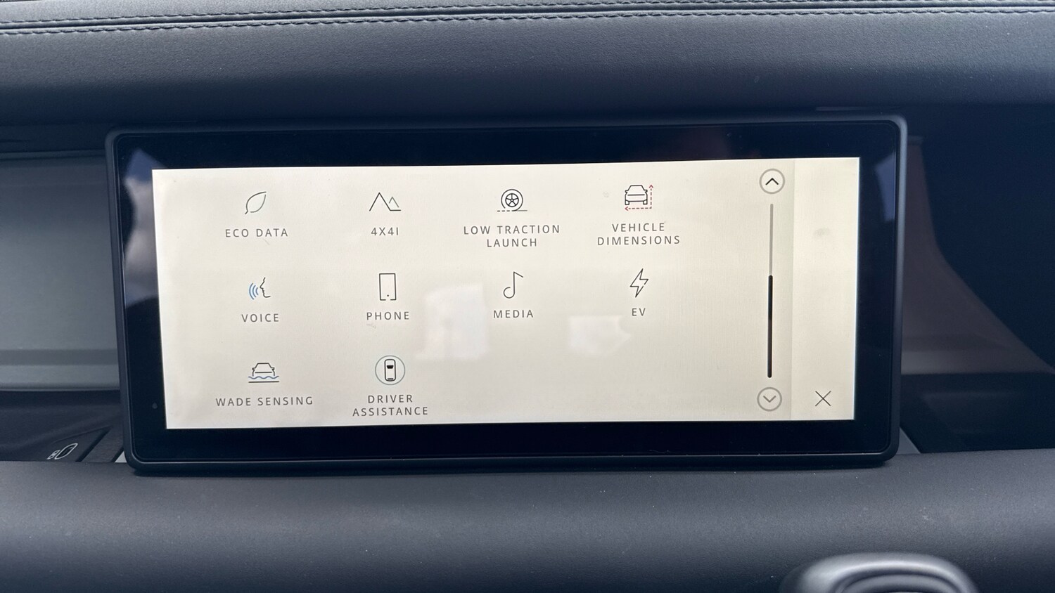 Used Land Rover Defender 2024 for sale - 77845167: Photo 34