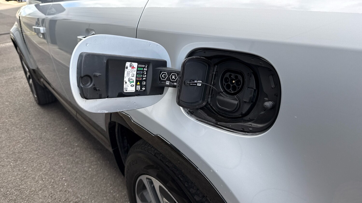 Used Land Rover Defender 2024 for sale - 77845167: Photo 40