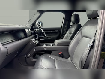 Used Land Rover Defender 2022 for sale - 78109086: Photo