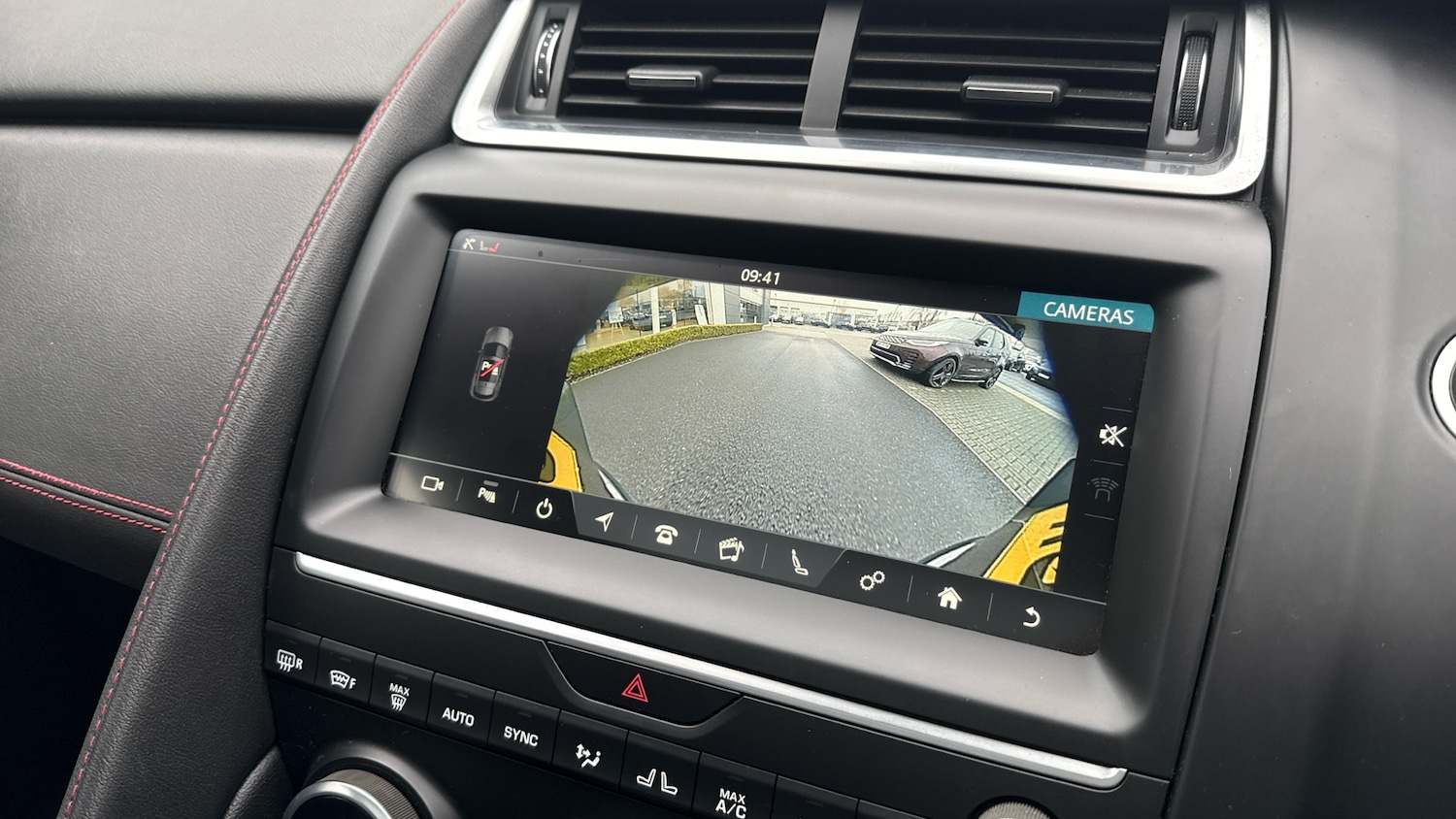 Used Jaguar E-Pace 2020 for sale - 77603587: Photo 12