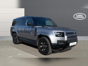 Used Land Rover Defender 2023 for sale - 79501042: Photo
