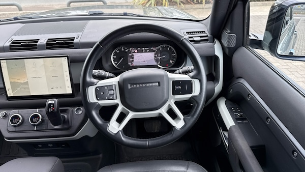 Used Land Rover Defender 2022 for sale - 76127101: Photo 15