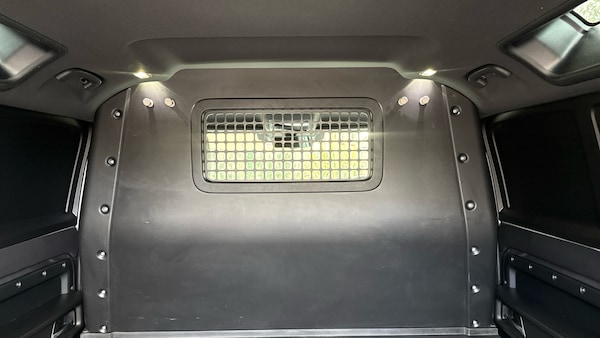 Used Land Rover Defender 2022 for sale - 76127101: Photo 18