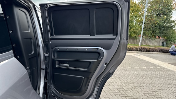 Used Land Rover Defender 2022 for sale - 76127101: Photo 38