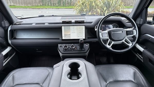 Used Land Rover Defender 2022 for sale - 76127101: Photo 9