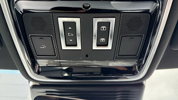 Used Land Rover Range Rover Velar 2023 for sale - 76198057: Photo 36