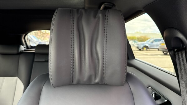 Used Land Rover Range Rover Velar 2023 for sale - 76198057: Photo 45