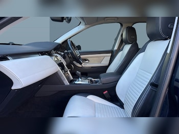 Used Land Rover Discovery Sport 2022 for sale - 77813285: Photo