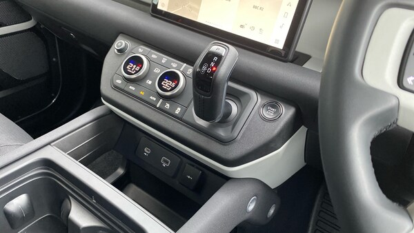 Used Land Rover Defender 2023 for sale - 75995712: Photo 13