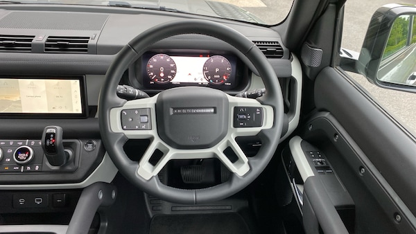 Used Land Rover Defender 2023 for sale - 75995712: Photo 15