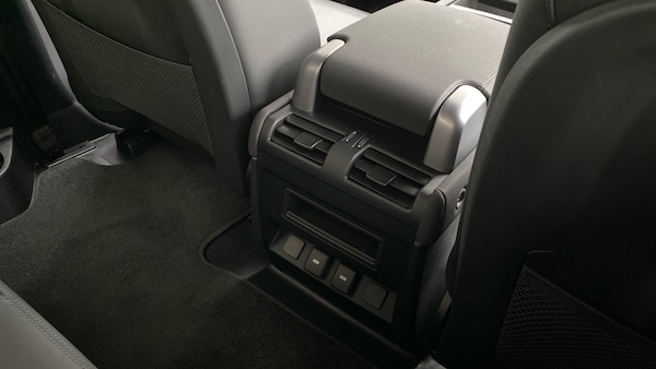 Used Land Rover Defender 2023 for sale - 75995712: Photo 18