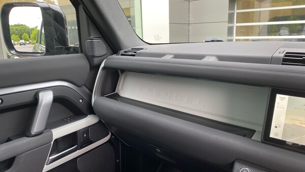 Used Land Rover Defender 2023 for sale - 75995712: Photo 23