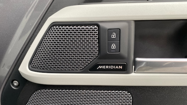 Used Land Rover Defender 2023 for sale - 75995712: Photo 26