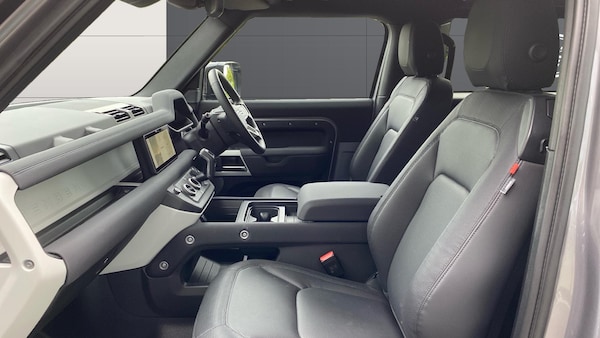 Used Land Rover Defender 2023 for sale - 75995712: Photo 3