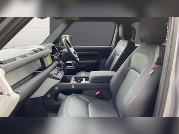 Used Land Rover Defender 2023 for sale - 75995712: Photo 3