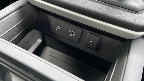 Used Land Rover Defender 2023 for sale - 75995712: Photo 48