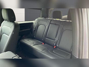 Used Land Rover Defender 2023 for sale - 75995712: Photo 4