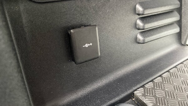 Used Land Rover Defender 2023 for sale - 75995712: Photo 56