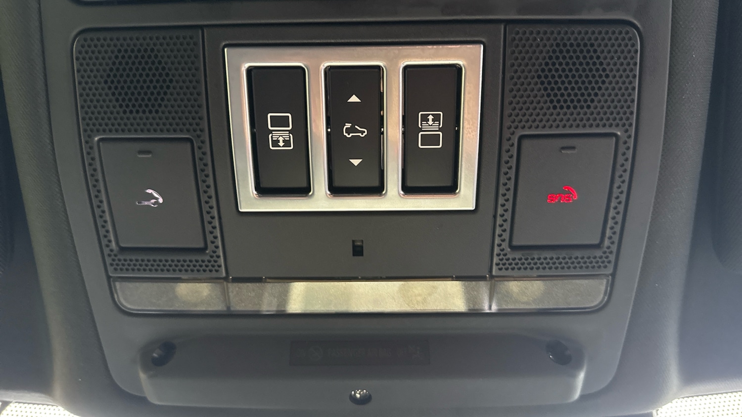 Used Land Rover Discovery 2023 for sale - 77136100: Photo 34