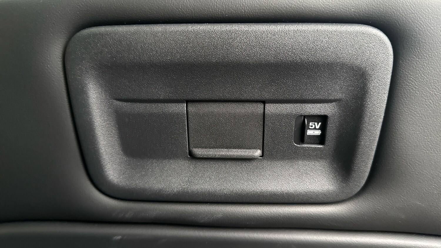 Used Land Rover Discovery 2023 for sale - 77136100: Photo 36