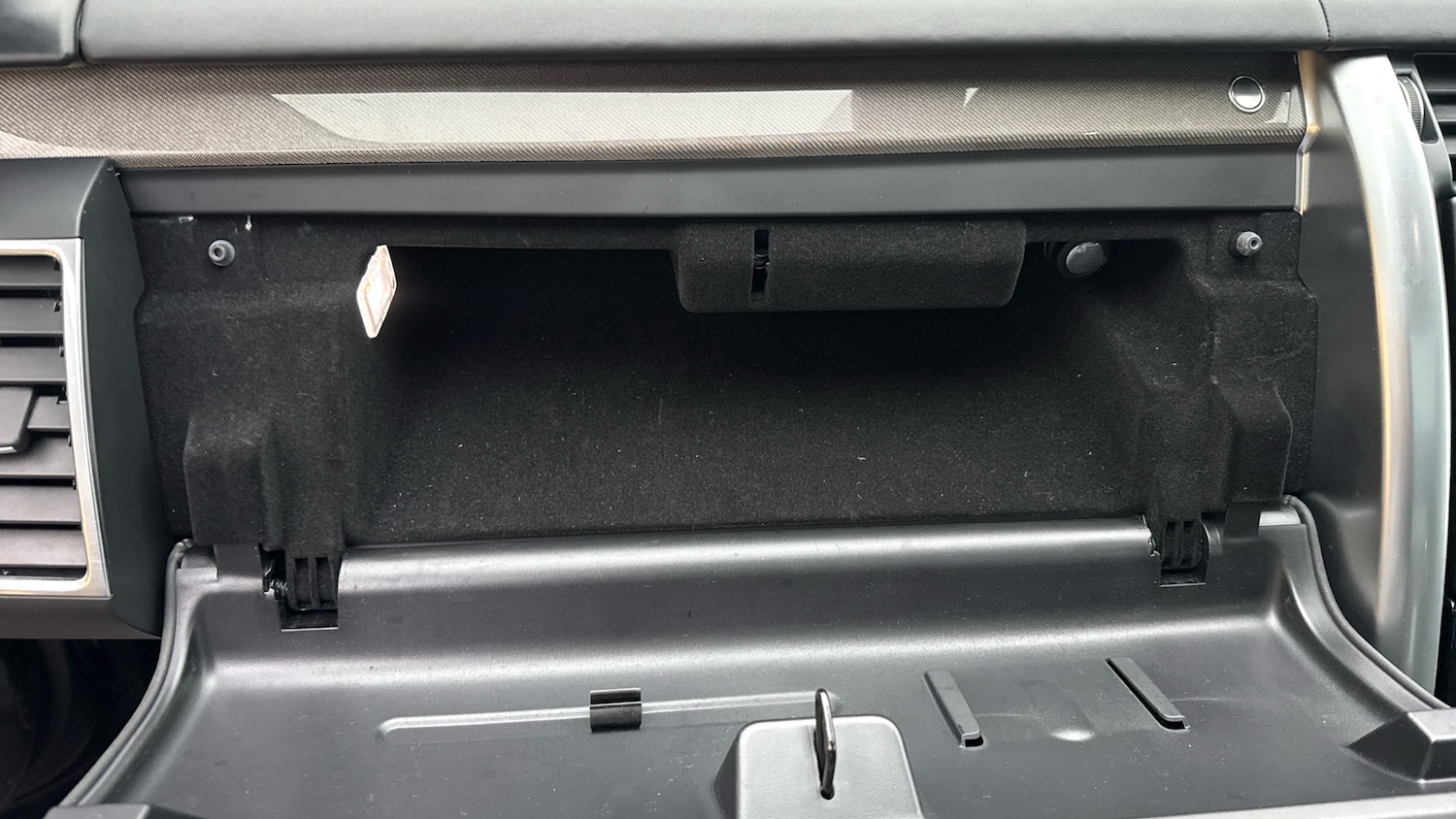 Used Land Rover Discovery 2023 for sale - 77136100: Photo 44