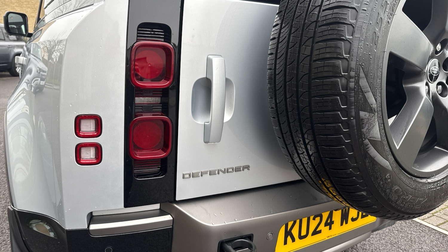 Used Land Rover Defender 2024 for sale - 77025262: Photo 19