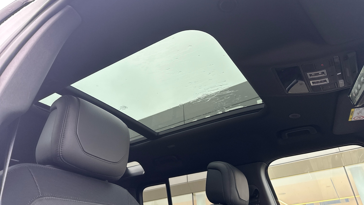 Used Land Rover Defender 2024 for sale - 77025262: Photo 21