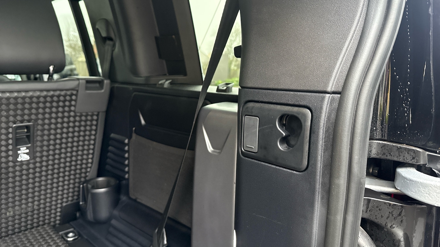 Used Land Rover Defender 2024 for sale - 77025262: Photo 28