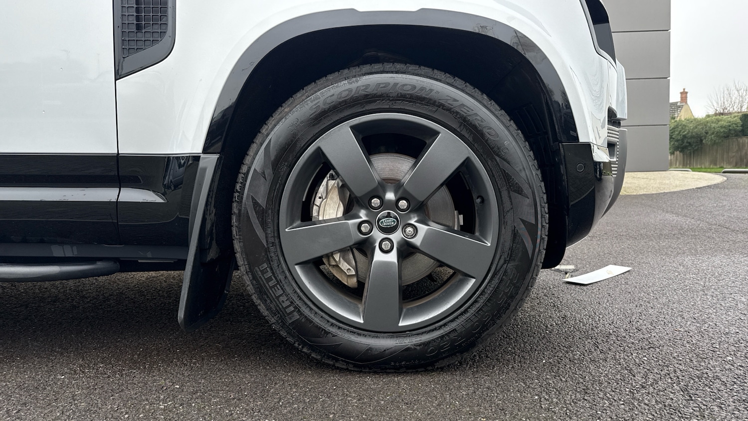 Used Land Rover Defender 2024 for sale - 77025262: Photo 8