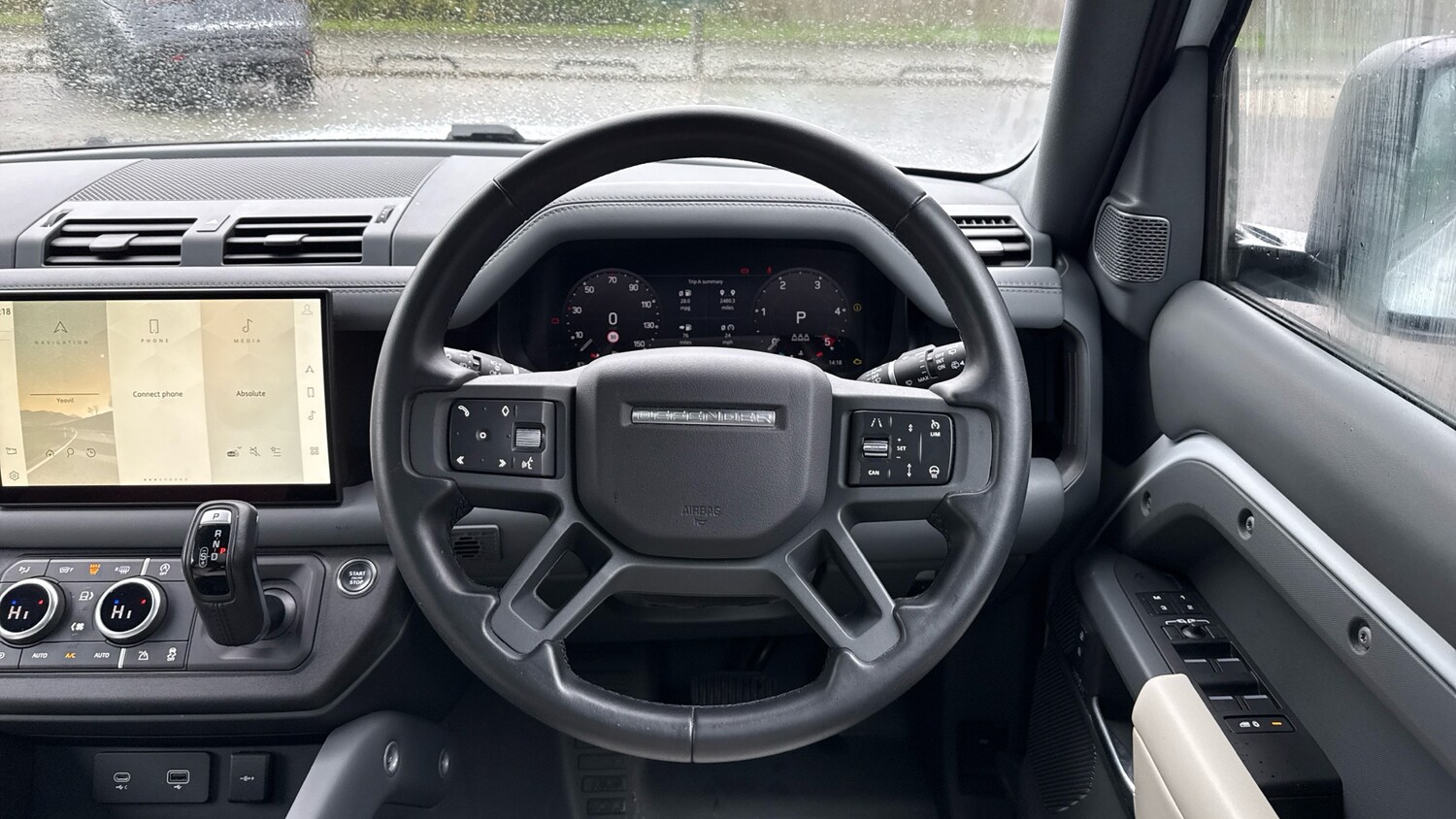 Used Land Rover Defender 2023 for sale - 76835328: Photo 15