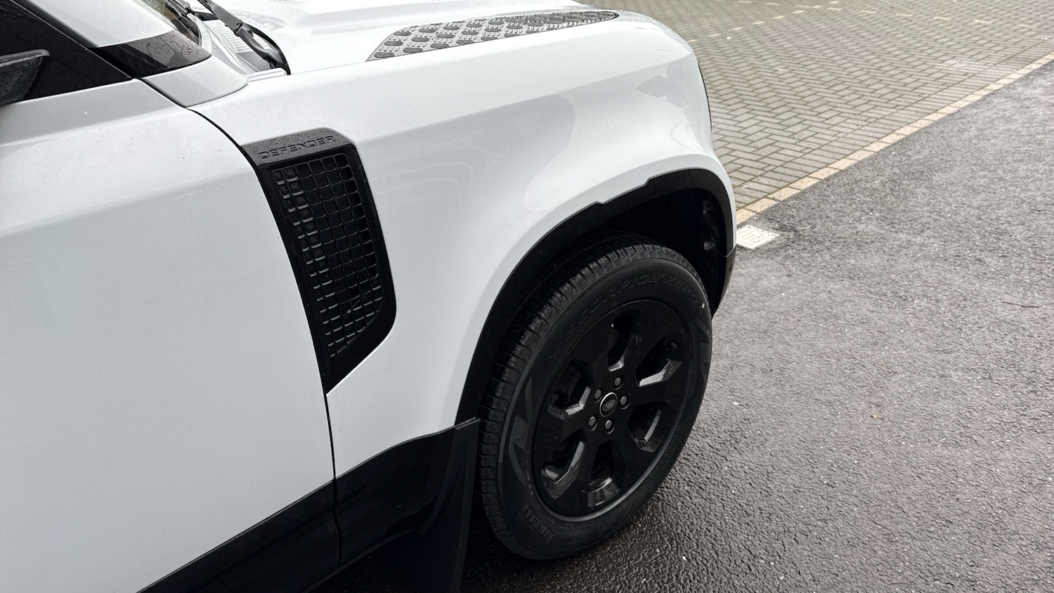 Used Land Rover Defender 2023 for sale - 76835328: Photo 22